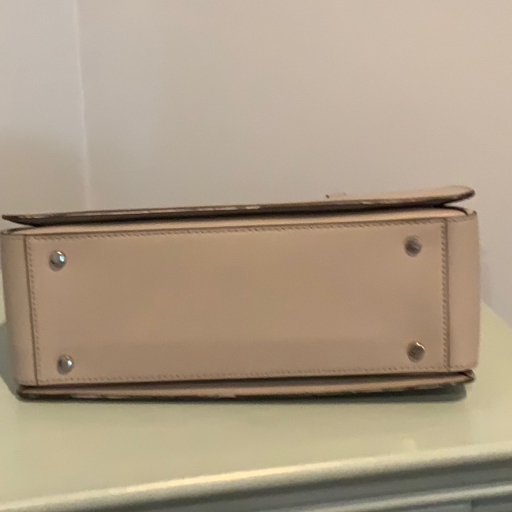 Kate Spade like new! Laurel Way Reese Leather Crossbody Bag Purse soft taupe - Picture 3 of 7